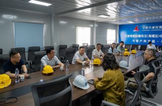 海曙區(qū)委副書記、區(qū)長(zhǎng)徐洪濤赴萌恒段塘項(xiàng)目現(xiàn)場(chǎng)走訪調(diào)研