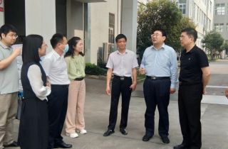 省工信廳副廳長張治平一行來訪湖南萌恒
