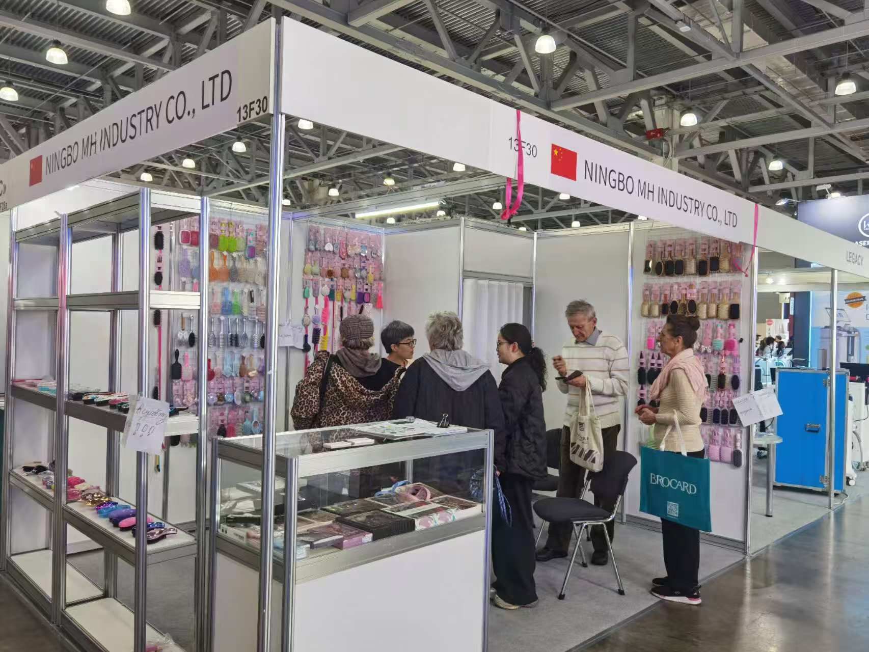萌恒參加俄羅斯國際美容美發展覽會
