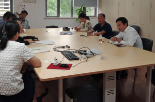 保護(hù)原創(chuàng)，尊重版權(quán)市版權(quán)協(xié)會(huì)秘書(shū)長(zhǎng)一行到訪花邊事業(yè)部