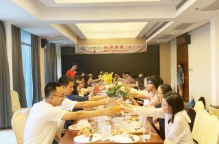 總有些驚喜的際遇 比方說當(dāng)我遇見你