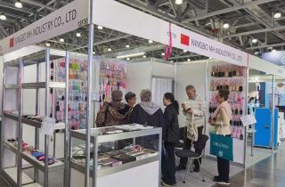 萌恒參加俄羅斯國際美容美發(fā)展覽會